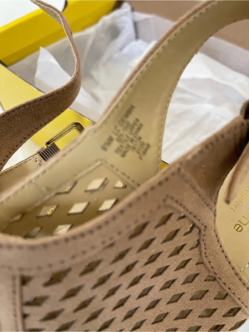 Women’s Slingback Peep-Toe Heels in Taupe- Sz.-9.5M